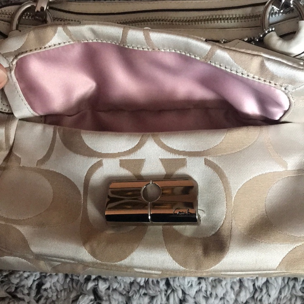 Coach Handbag - Picture 4 of 7